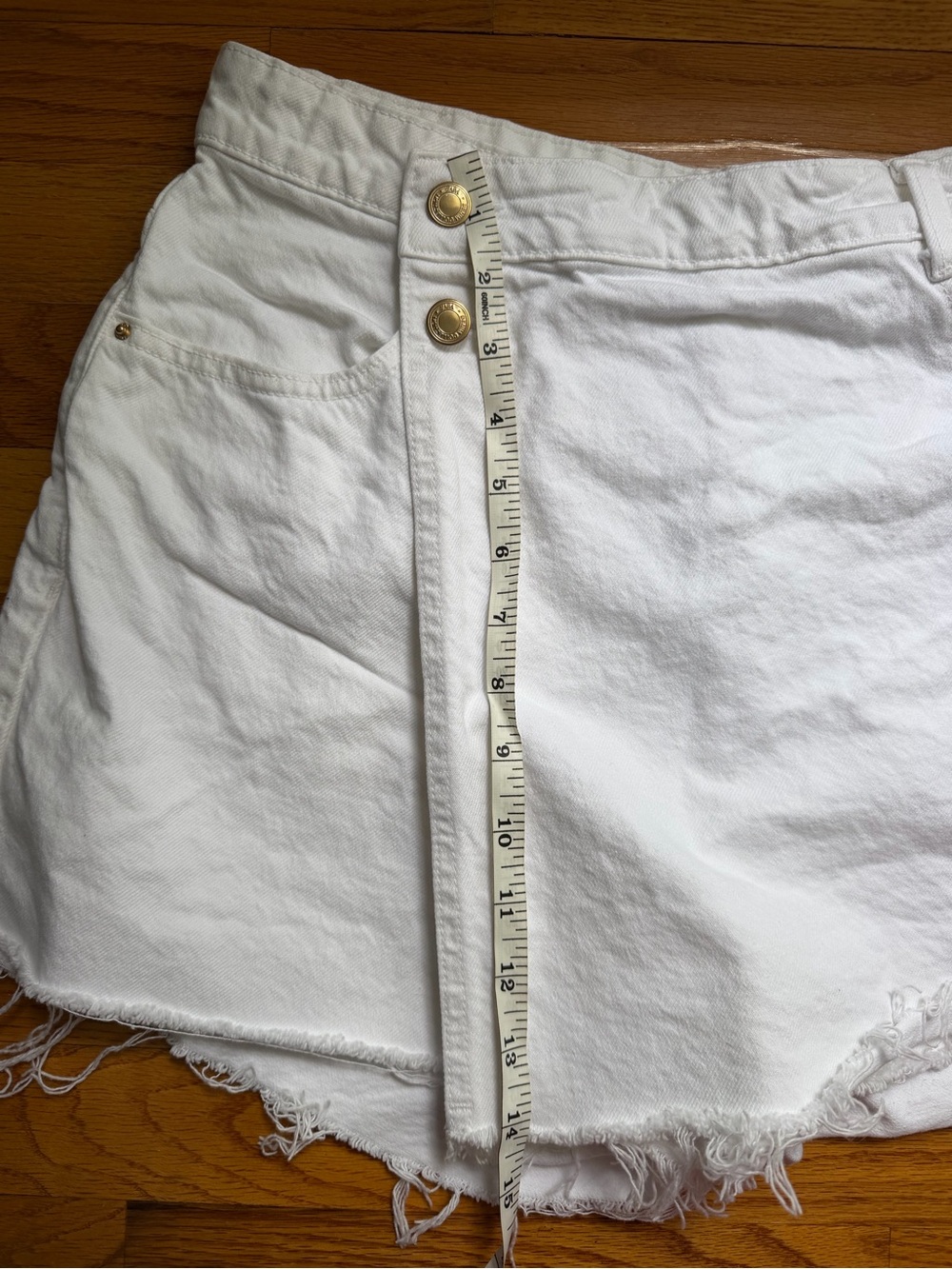 Zara White Denim Frayed Skort with Gold Buttons - Picture 6 of 7